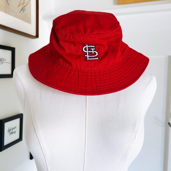 Y2K Cardinals Bucket Hat - Picture 1 of 3